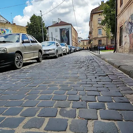M&d Family, Chornomorska Str Daire Lviv
